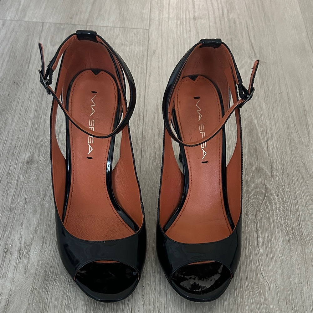 Via Spiga Black Patent Peep Toe Heels